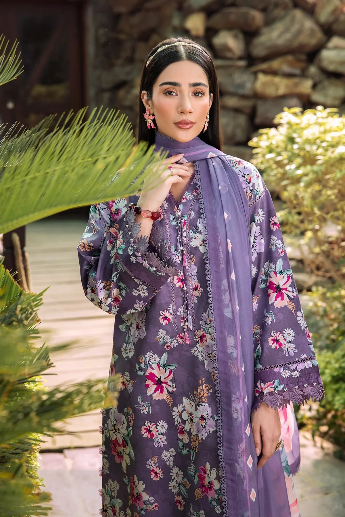 Alizeh Sheen Lawn Prints – AF-PL-6012-Indigo