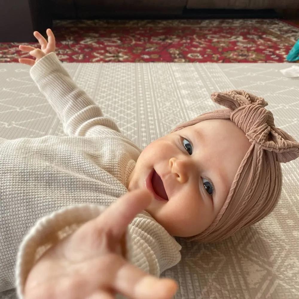 Baby Top Knot Single Bow Headband Latte