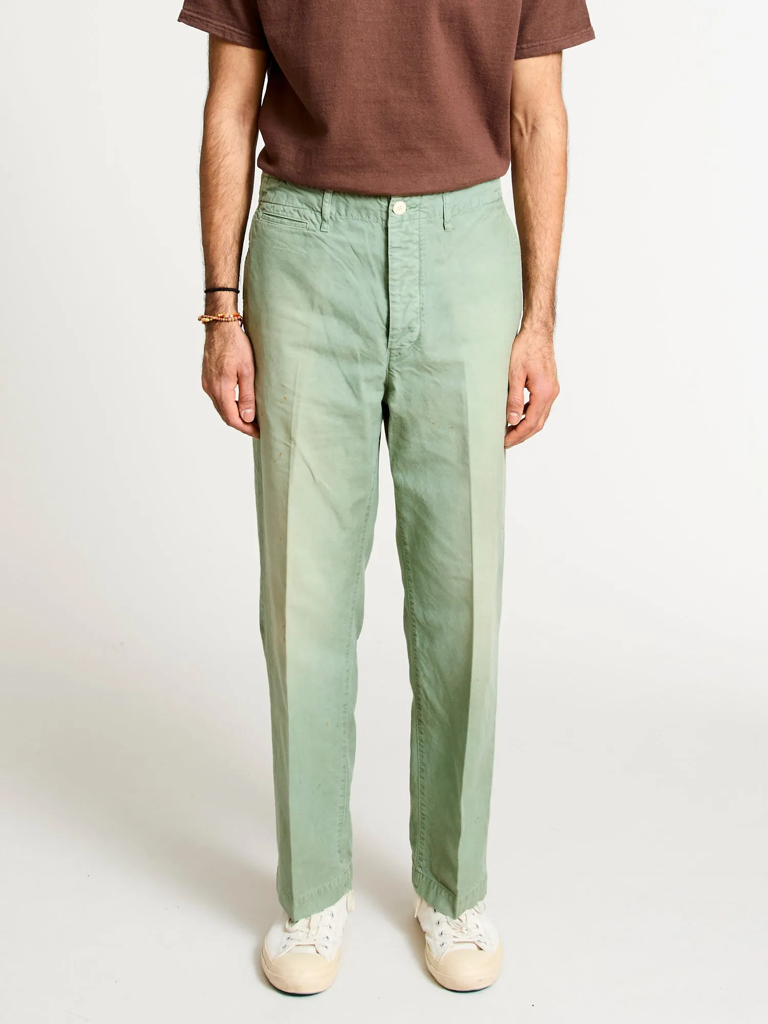 Damaged Field Chino Pants in Green