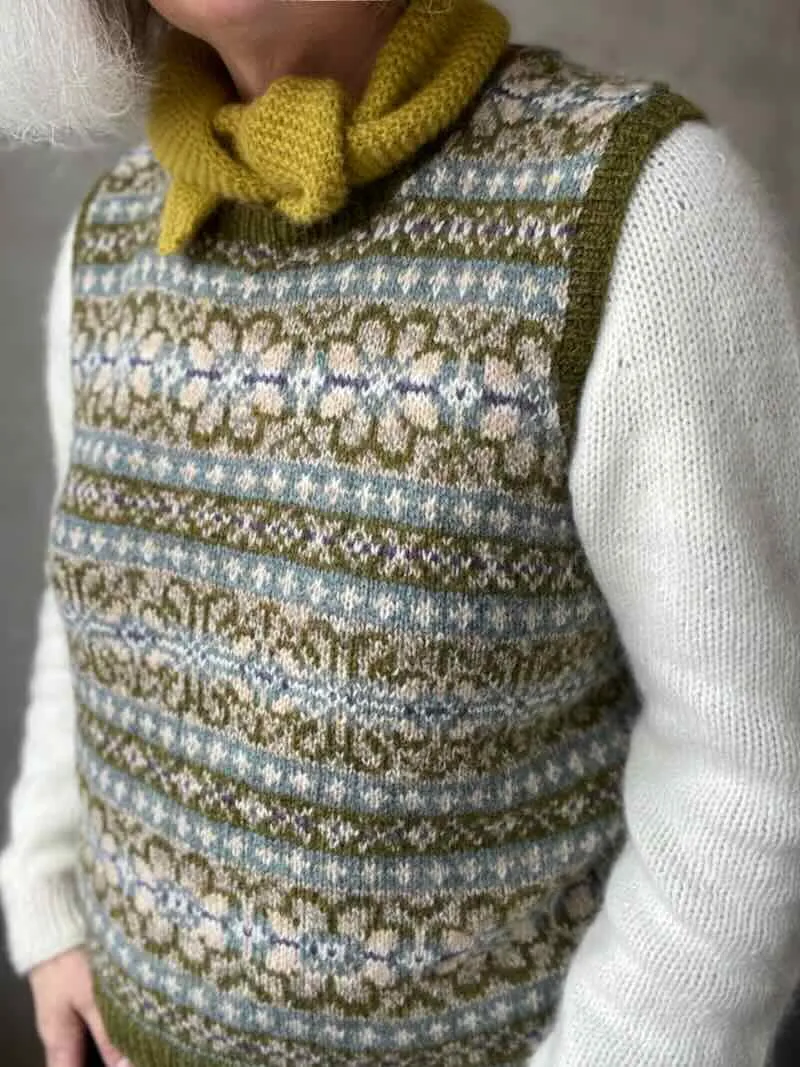 Mols slipover vest by Ruth Sørensen, knitting pattern