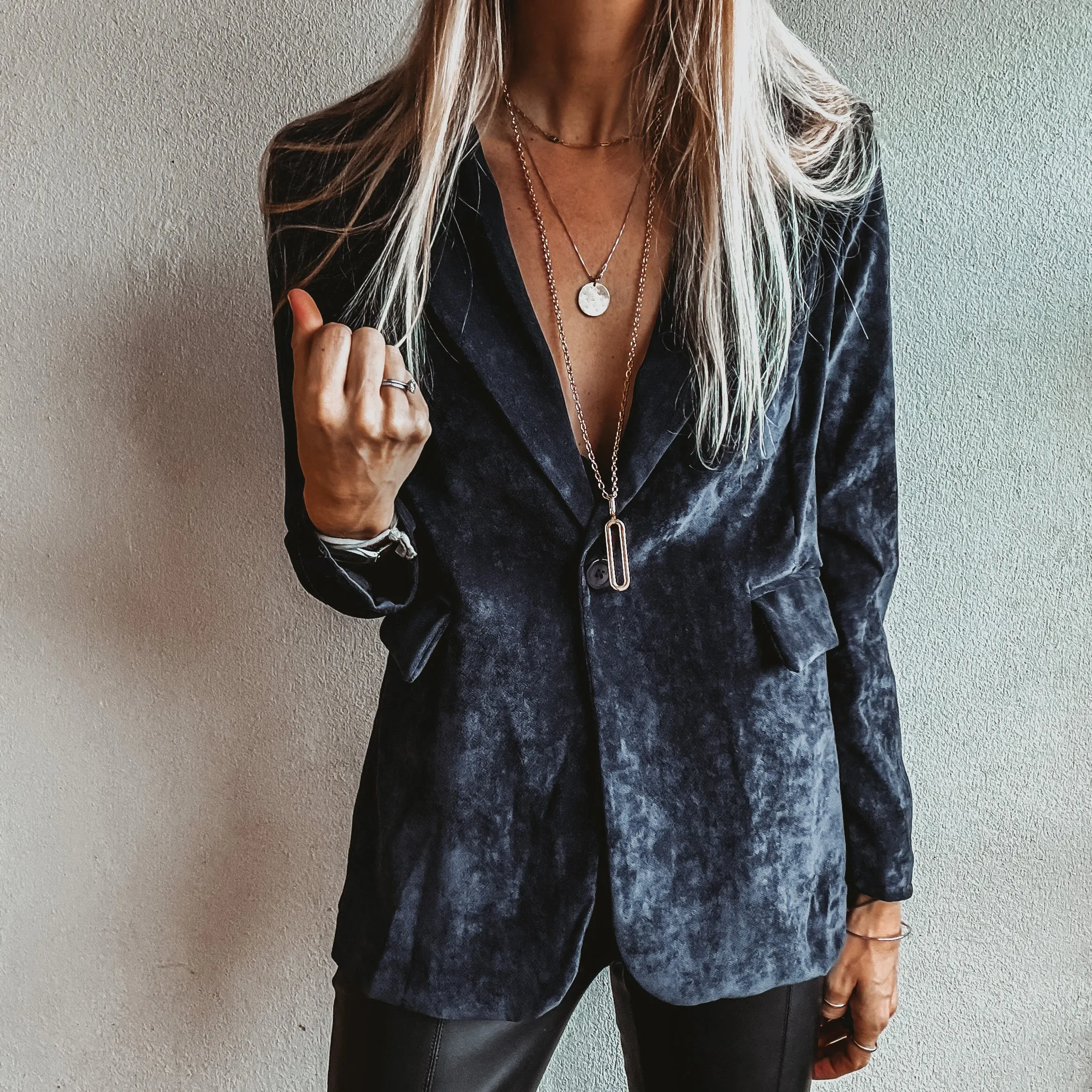 Navy Lyon velvet blazer *NEW*