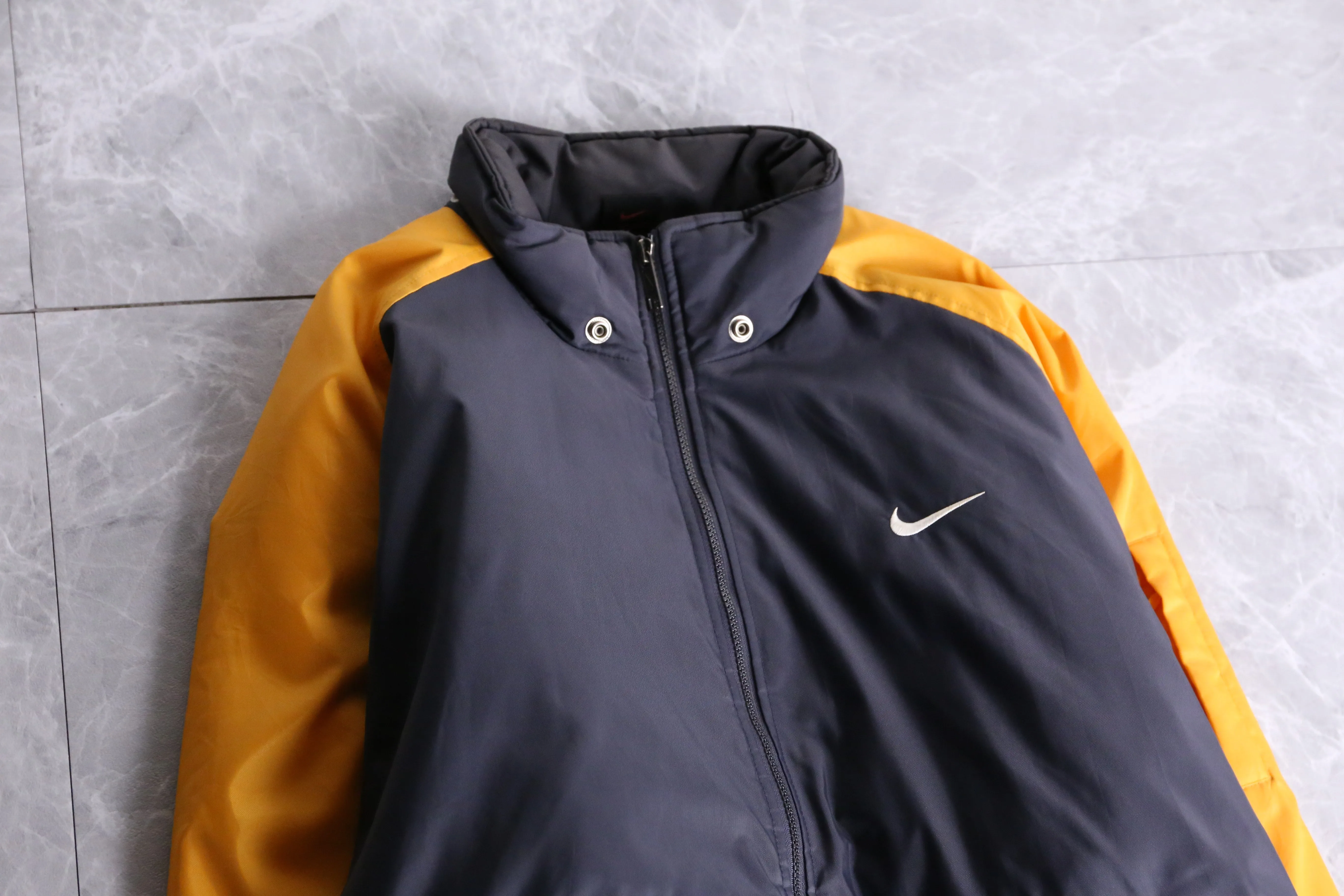 "NIKE" bi-color nylon track jacket