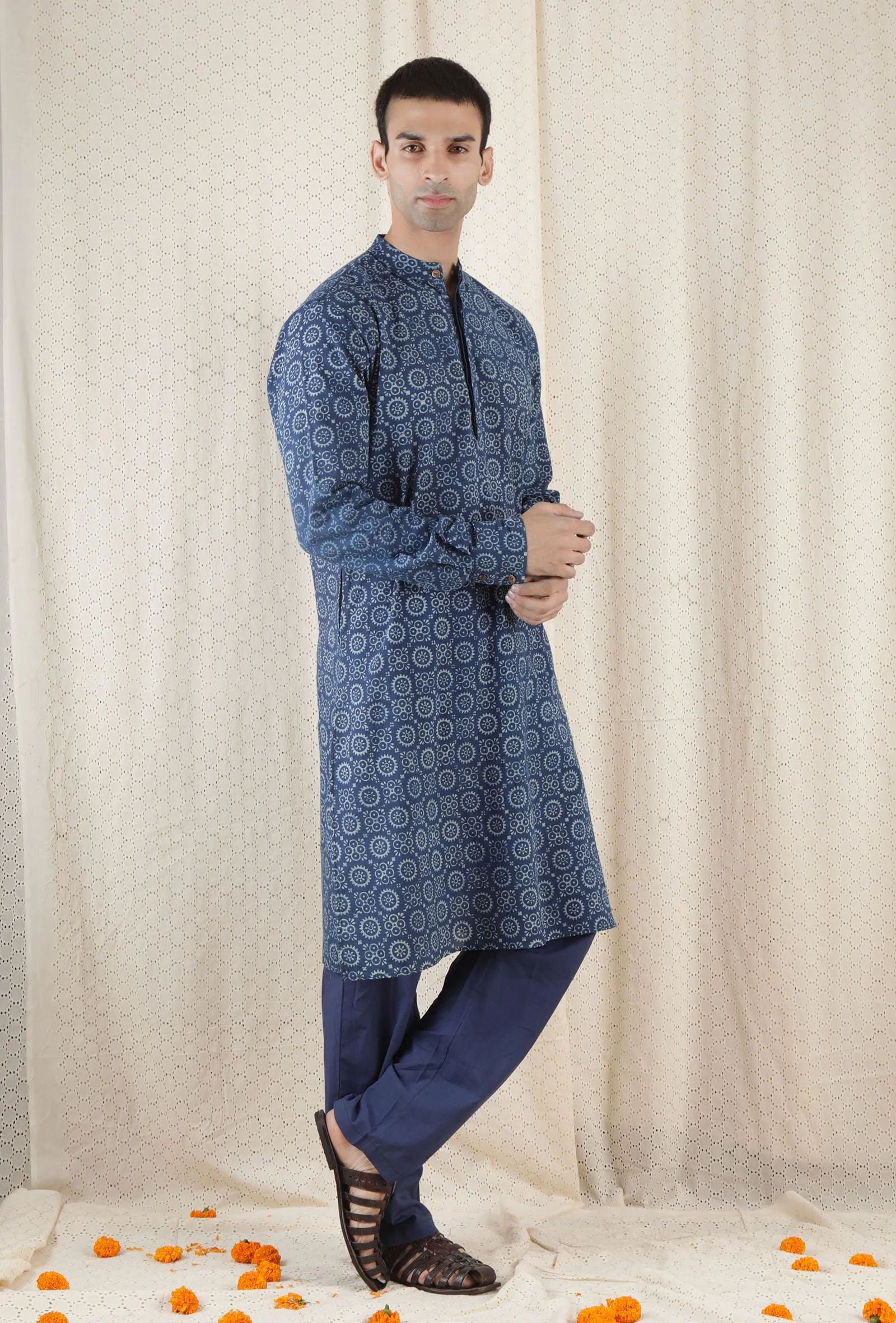 Set Of 2: Niloufar Cotton Indigo Kurta With Indigo Blue Pyjama