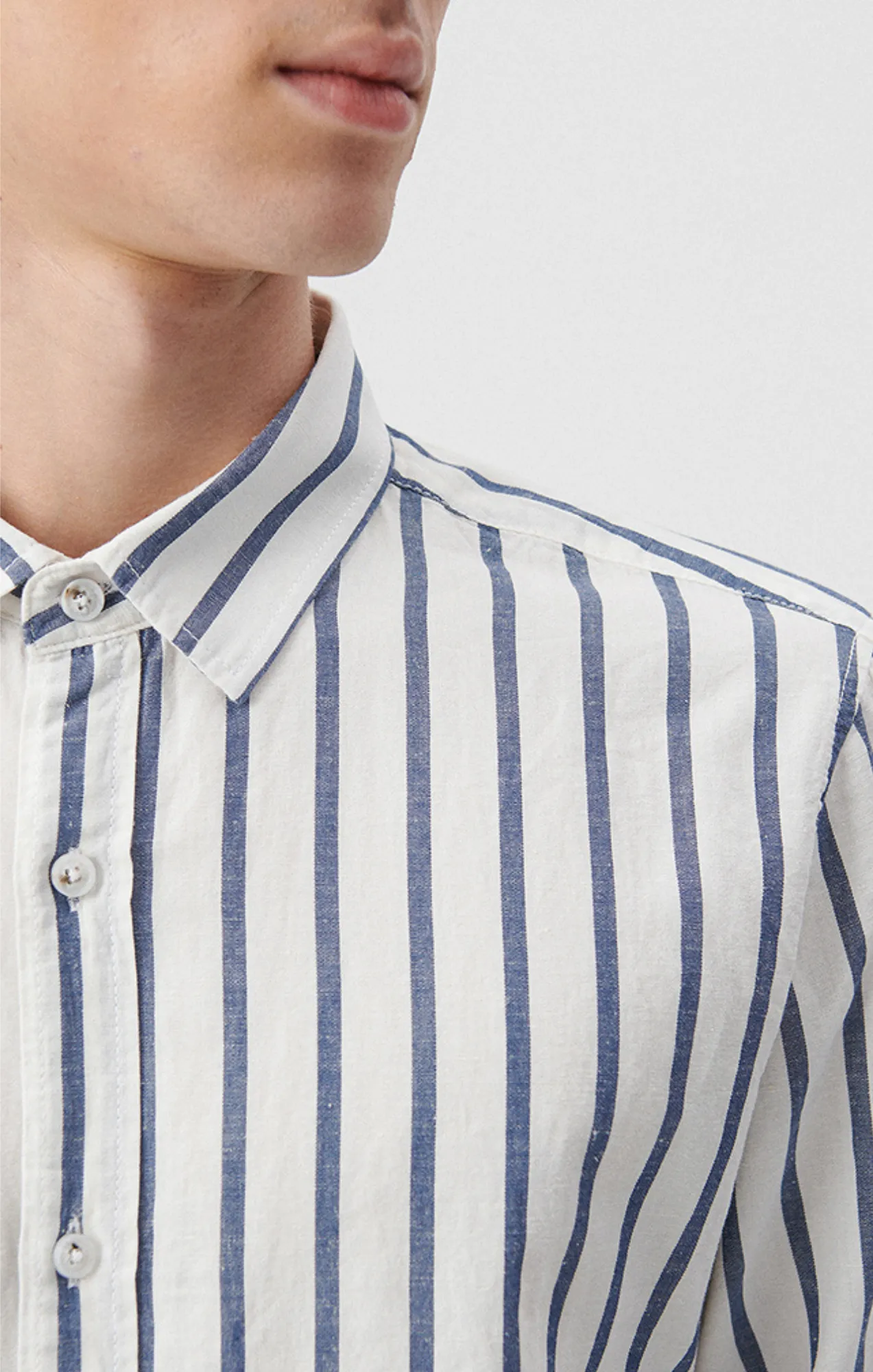 STRIPED BUTTON-UP LONG SLEEVE SHIRT IN DARK DENIM WHITE STRIPE