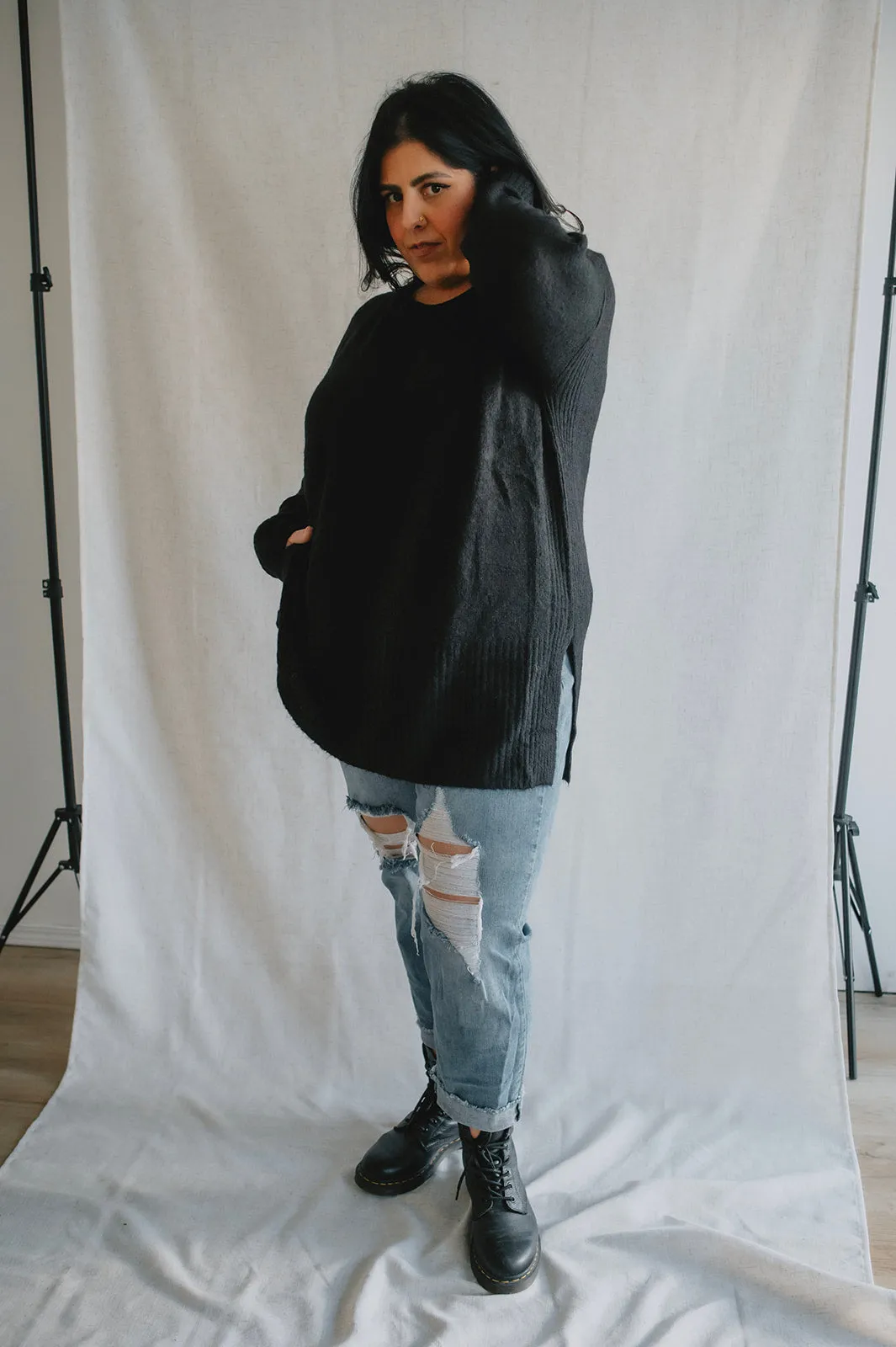 The Kamara Long Sweater - Black