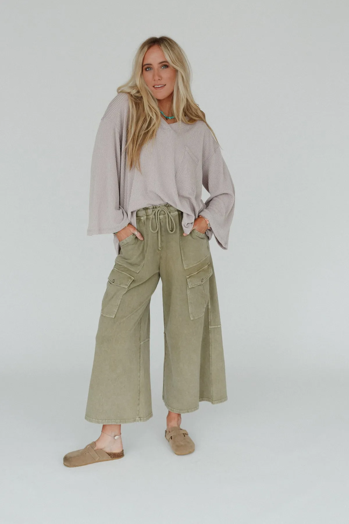 The Nest Cargo Cascade Wide Leg Pants - Olive