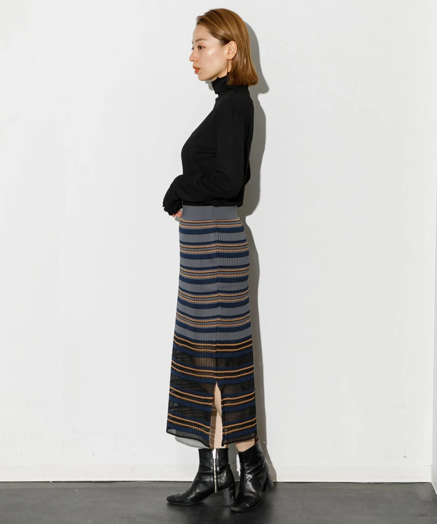 【WOMEN】TRICOTÉ BORDER SKIRT